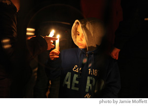 100208-vigil